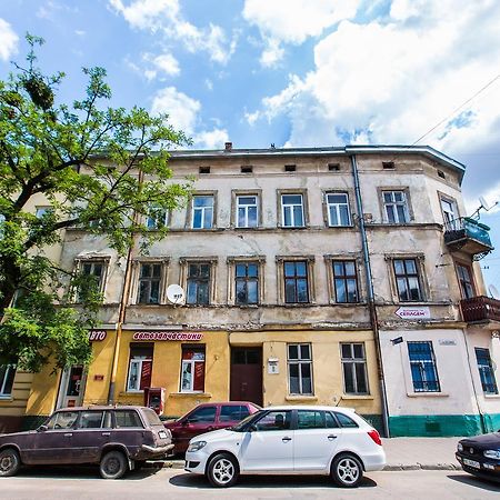 1 Bedroom Apartment Near Elizabeth'S The Cathedral Lviv Luaran gambar