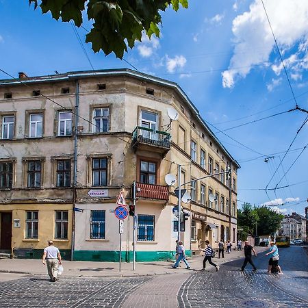 1 Bedroom Apartment Near Elizabeth'S The Cathedral Lviv Luaran gambar